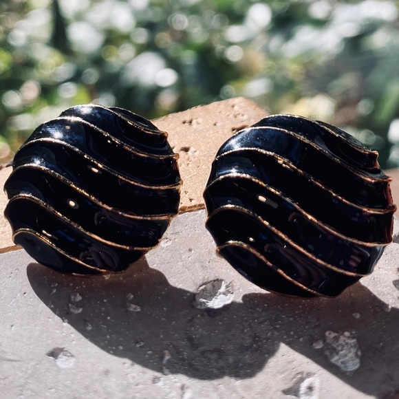 Vintage Black Enamel with Shiny Gold Tone Waves Art Deco Modern Posts - Picture 1 of 6